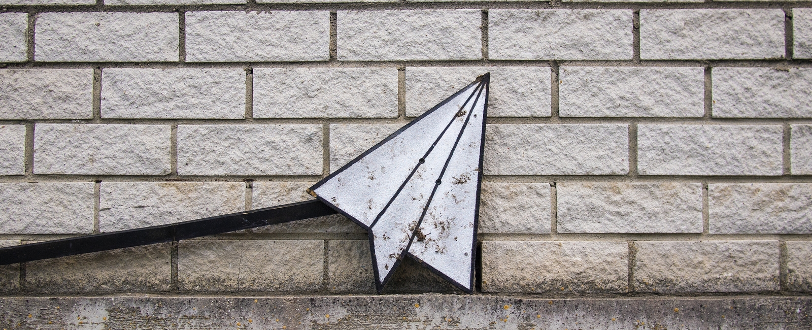 Setting Up RabbitMQ with Docker and Creating Web and Desktop Applications